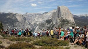Người dân chiếm giữ Vườn Quốc gia Yosemite vì chính phủ đóng cửa 4 Người dân chiếm giữ Vườn Quốc gia Yosemite vì chính phủ đóng cửa