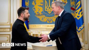 Dan Driscoll, “người máy bay không người lái” của Tổng Thống Donald Trump, đóng vai trò chủ chốt trong đàm phán Ukraine là ai?