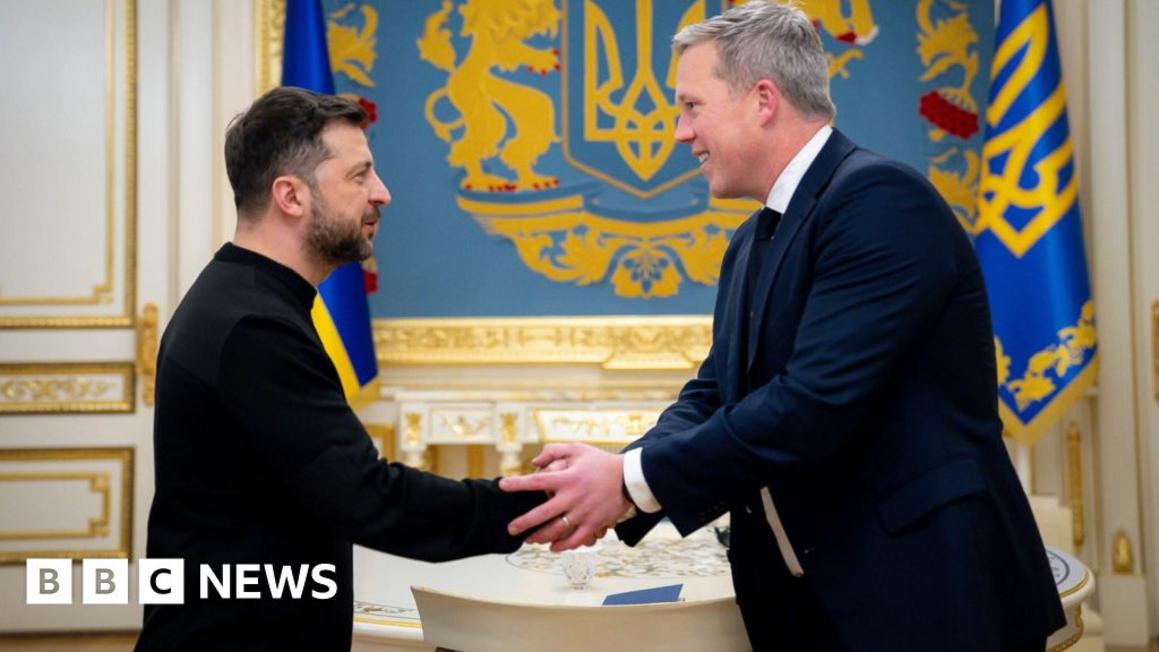 Dan Driscoll, "người máy bay không người lái" của Tổng Thống Donald Trump, đóng vai trò chủ chốt trong đàm phán Ukraine là ai? 1 154bdb00 ca07 11f0 9fb5 5f3a3703a365