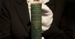 11-24-1859: Xuất bản “Nguồn gốc các loài”