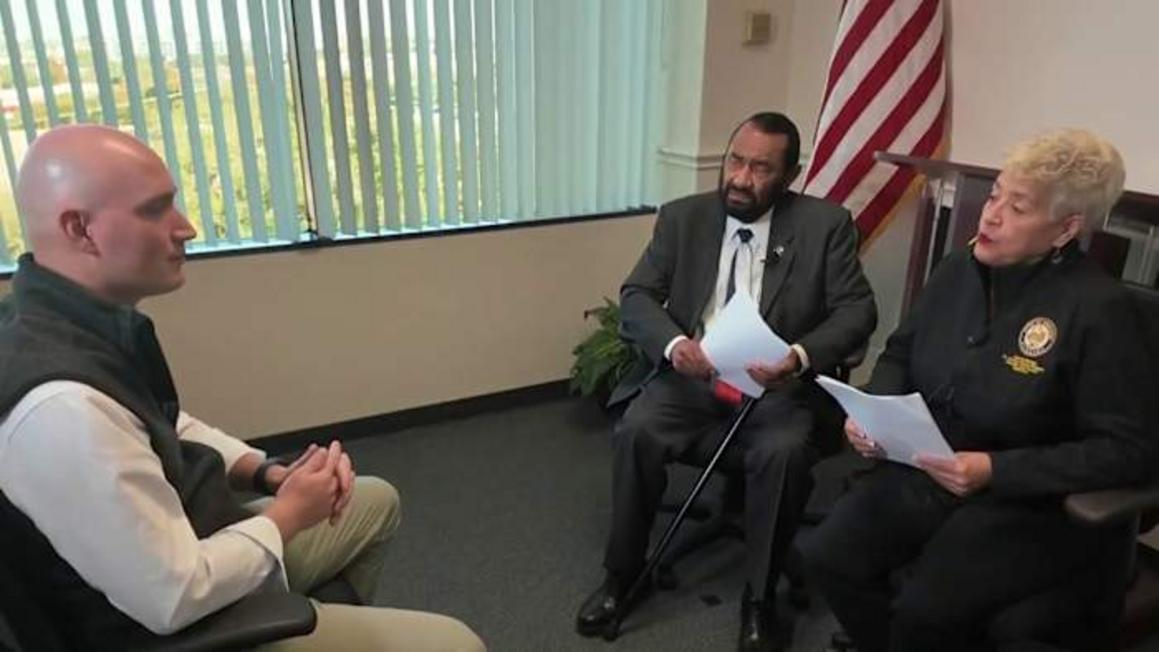 Truyền thông Houston thúc đẩy dự luật phạt 50.000 USD cho chủ nhà thiếu trách nhiệm 1