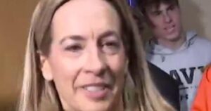 Dân Biểu Mikie Sherrill bỏ phiếu cho Thống đốc New Jersey 20 Dân Biểu Mikie Sherrill bỏ phiếu cho Thống đốc New Jersey
