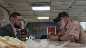 Chủ tiệm bánh ở Houston nói nỗi sợ bị bố ráp di trú đã làm vắng khách 7 Chủ tiệm bánh ở Houston nói nỗi sợ bị bố ráp di trú đã làm vắng khách