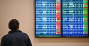 Cục Hàng Không Liên Bang bắt đầu cắt giảm chuyến bay trong bối cảnh chính phủ đóng cửa 8 Cục Hàng Không Liên Bang bắt đầu cắt giảm chuyến bay trong bối cảnh chính phủ đóng cửa