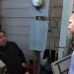 Phụ nữ Pasadena lên kế hoạch đoàn tụ chồng tại Mexico sau khi ông bị trục xuất trong cuộc đột kích của ICE 41 Phụ nữ Pasadena lên kế hoạch đoàn tụ chồng tại Mexico sau khi ông bị trục xuất trong cuộc đột kích của ICE