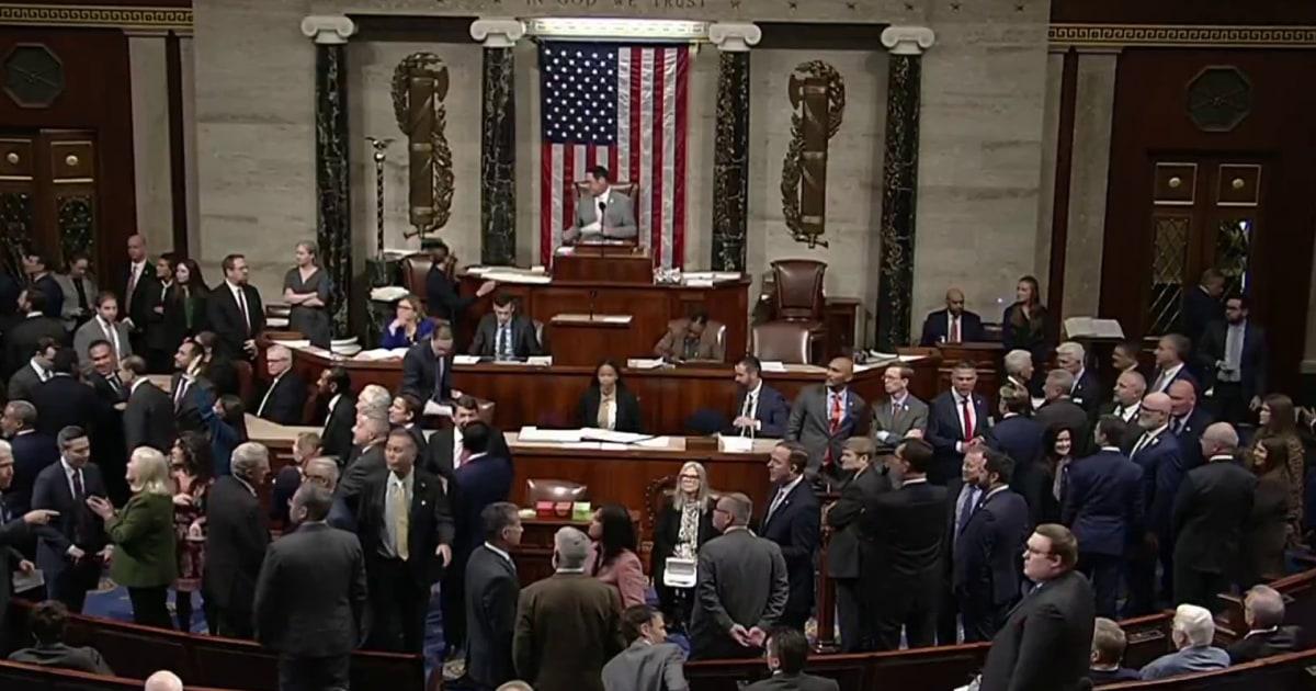 Quốc Hội Hoa Kỳ Phê Chuẩn Dự Luật Công Bố Hồ Sơ Jeffrey Epstein 1 1763510898134 nn hja congress approves bill to release epstein files 251118 1920x1080 nmfjpo