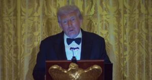 Tổng Thống Donald Trump tuyên bố Ả Rập Saudi là 'Đồng Minh Lớn Ngoài NATO' 18 Tổng Thống Donald Trump tuyên bố Ả Rập Saudi là ‘Đồng Minh Lớn Ngoài NATO’