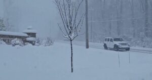 Bão mùa đông ảnh hưởng đến việc đi lại sau Lễ Tạ ơn 18 Bão mùa đông ảnh hưởng đến việc đi lại sau Lễ Tạ ơn