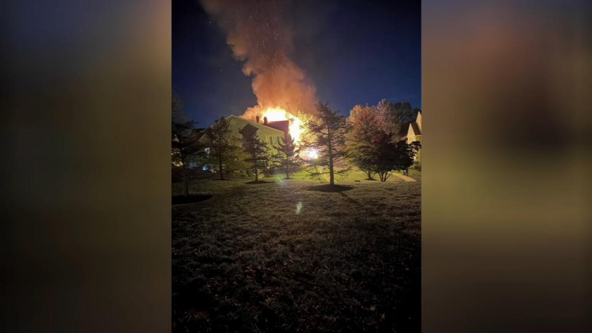 Nhiều cư dân mất nhà sau vụ cháy ở Hạt Montgomery 1 18103858 110225 wpvi trappe fire video vid