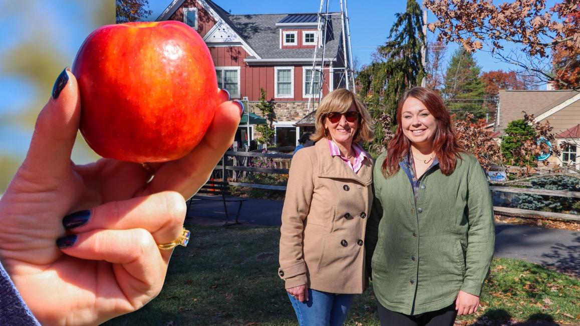 Làng Peddler’s Tổ Chức Lễ Hội Táo Thường Niên Mang Đến Niềm Vui Mùa Thu 1 18105282 110225 wpvi APPLEFESTIVAL thumbnail