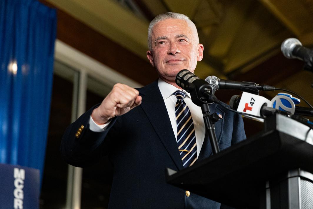 Cựu Thống Đốc Jim McGreevey và James Solomon vào vòng hai cuộc đua vào ghế Thị trưởng Jersey City 1 18117657 110525 wpvi Jim McGreevey img