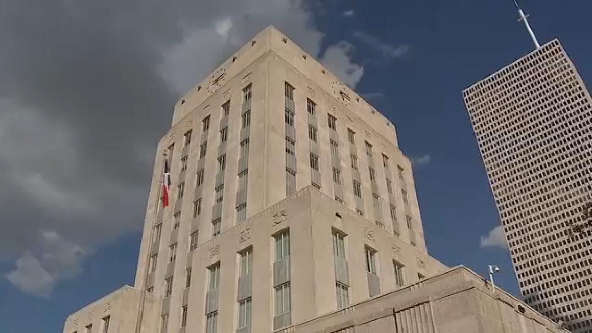 Nỗ lực bãi nhiệm Thị trưởng Houston thất bại 1 18127687 110725 ktrk houston city hall img
