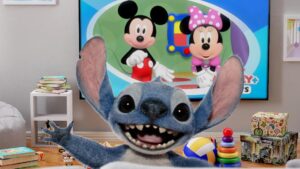 Stitch 'quậy' tưng bừng cùng Mickey và những người bạn 3 Stitch ‘quậy’ tưng bừng cùng Mickey và những người bạn
