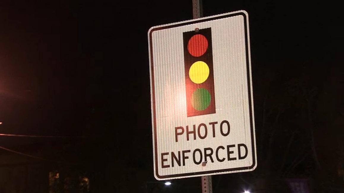 18128417 110725 wpvi red light camera sign philly img