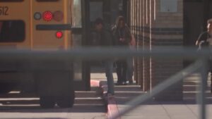 Trường học ở Crosby, Texas điều chỉnh giờ vào học vì thiếu tài xế xe buýt 12 Trường học ở Crosby, Texas điều chỉnh giờ vào học vì thiếu tài xế xe buýt