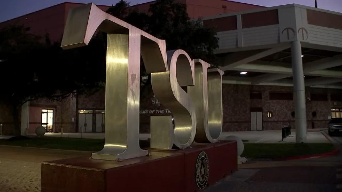 Phó Thống Đốc Texas Kêu Gọi Ngừng Cấp Kinh Phí Cho Đại Học Southern Texas Sau Khi Kiểm Toán Phát Hiện Sai Sót 1 18142601 111125 ktrk TSU audit issues