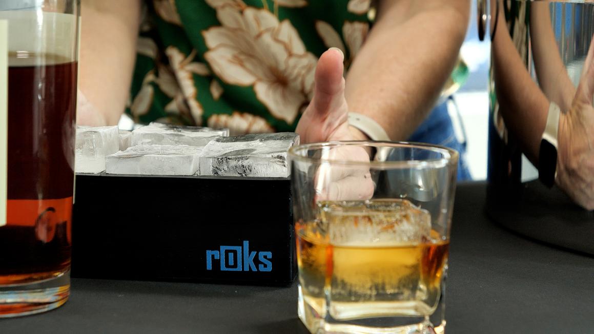 Dự án Đam Mê Thời Đại Dịch Bùng Nổ Thành Doanh Nghiệp Độc Đáo 1 18144130 111125 localish LSH9071 ROKSCUSTOMICECUBETRAYS KTRK vid