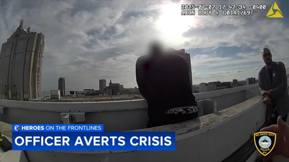 Cảnh sát Atlantic City ngăn người đàn ông nhảy lầu 1 18144603 111125 wpvi frontline hero ac officer img