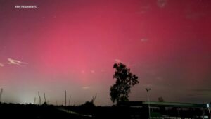 Cực Quang Miền Bắc Lộ Diện Trên Bầu Trời Vùng Vịnh Khi Bão Địa Từ Cường Độ Cao Ập Đến 8 Cực Quang Miền Bắc Lộ Diện Trên Bầu Trời Vùng Vịnh Khi Bão Địa Từ Cường Độ Cao Ập Đến