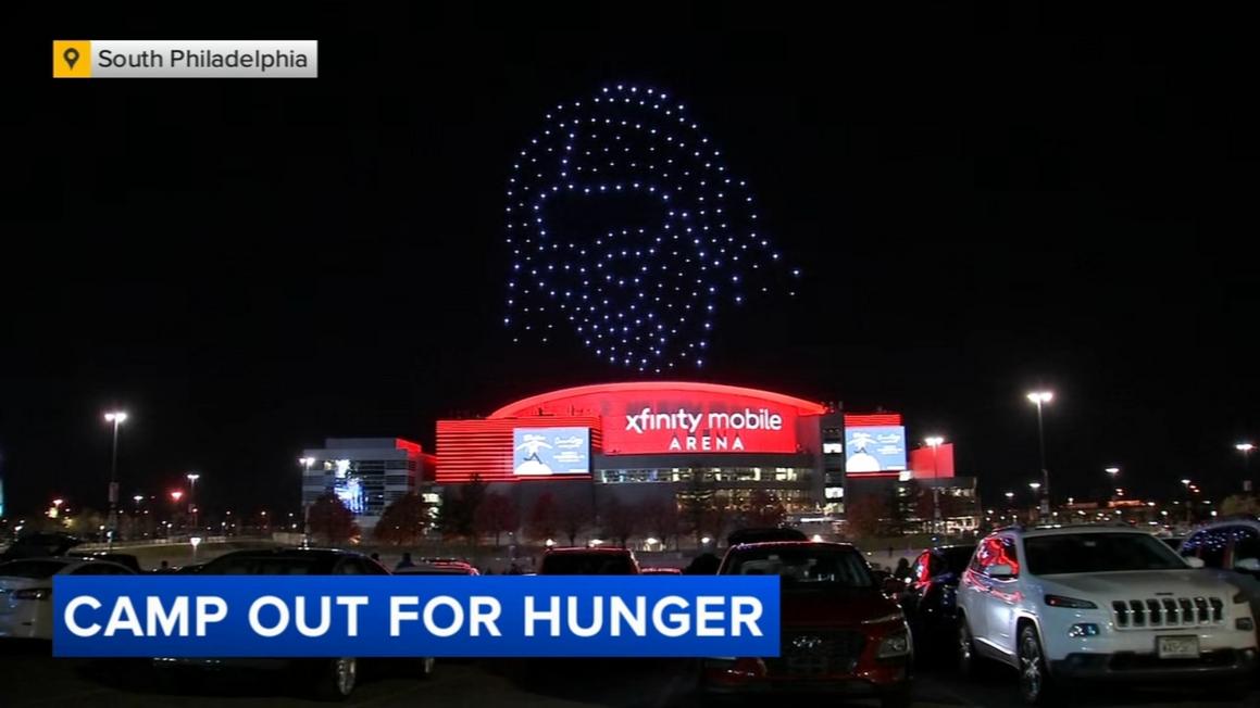 Đêm nhạc hội bằng máy bay không người lái tri ân huyền thoại phát thanh Philadelphia Pierre Robert 1 18153582 111325 wpvi drone show for pierre robert 11pm CC vid