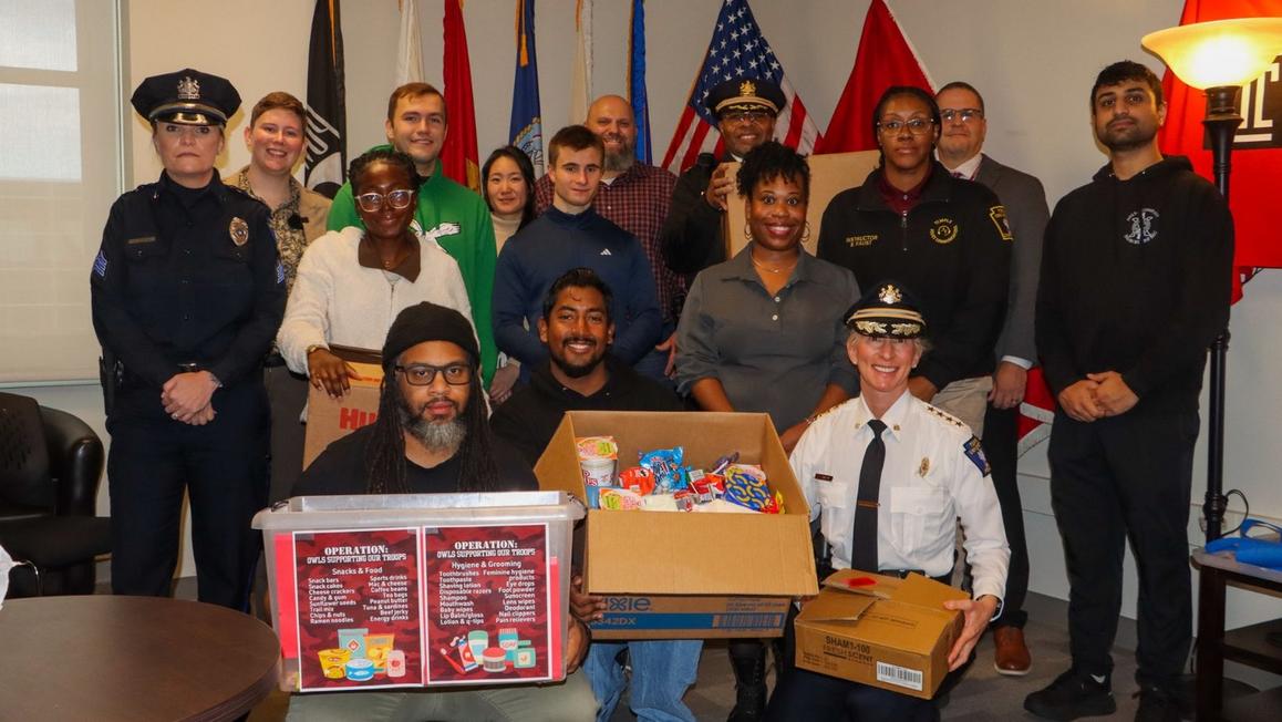 Trường Đại học Temple Tổ Chức Lái Xe Gây Quỹ Cho Sinh Viên Phục Vụ Đất Nước 1 18158946 111025 wpvi OWLSSUPPORTINGTROOPS thumbnail