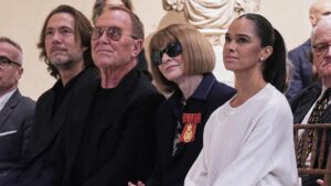 Met Gala 2026: Thời Trang Xuyên Suốt Lịch Sử Nghệ Thuật 18 Met Gala 2026: Thời Trang Xuyên Suốt Lịch Sử Nghệ Thuật