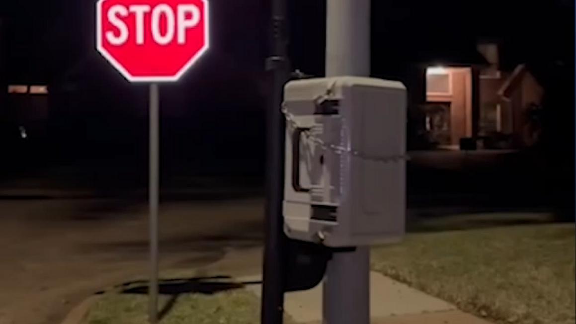 18176684 111925 ktrk mysterious boxes camera img