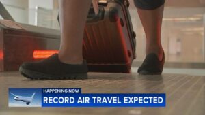 Kỳ nghỉ Lễ Tạ Ơn: Giao thông tại phi trường Philadelphia bắt đầu 26 Kỳ nghỉ Lễ Tạ Ơn: Giao thông tại phi trường Philadelphia bắt đầu