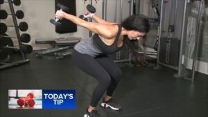 Bài tập Squats kết hợp Triceps Press 15 Bài tập Squats kết hợp Triceps Press
