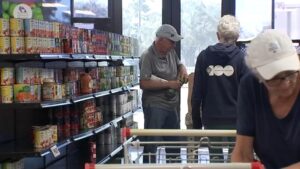 Houston: 2/5 hộ gia đình thiếu ăn