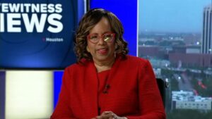 Melanie Lawson Rút lui Khỏi Bàn Tin ABC13 Sau 45 Năm Gắn Bó 4 Melanie Lawson Rút lui Khỏi Bàn Tin ABC13 Sau 45 Năm Gắn Bó