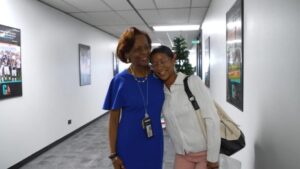 Chương Trình Đặc Biệt Của Galveston ISD Giúp Đỡ Gia Đình Khó Khăn 26 Chương Trình Đặc Biệt Của Galveston ISD Giúp Đỡ Gia Đình Khó Khăn