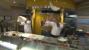 Số Đặt Chỗ Nhà Hàng Dịp Lễ Tạ Ơn Tăng Cao Khi Nhiều Người Chọn Ăn Ngoài