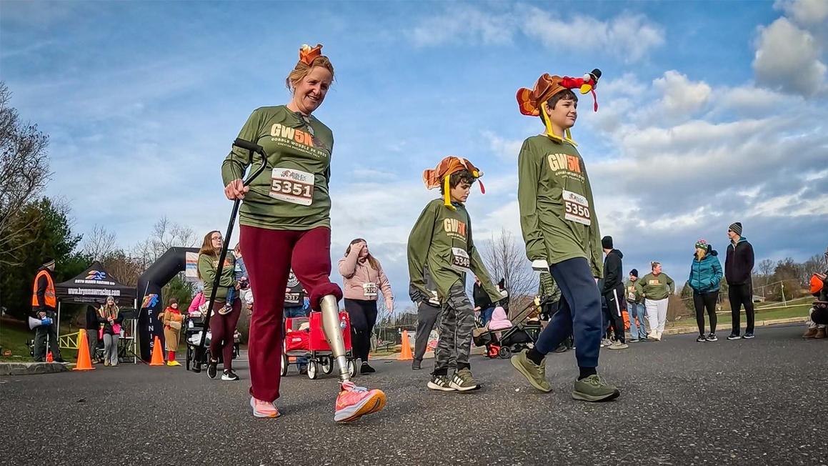 18218905 112725 wpvi THANKFULTOWALK thumb