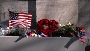 Cộng đồng gốc Afghanistan tại Vùng Vịnh lo ngại khi Tổng Thống Trump kêu gọi tạm dừng nhập cư sau vụ xả súng ở D.C. 24 Cộng đồng gốc Afghanistan tại Vùng Vịnh lo ngại khi Tổng Thống Trump kêu gọi tạm dừng nhập cư sau vụ xả súng ở D.C.