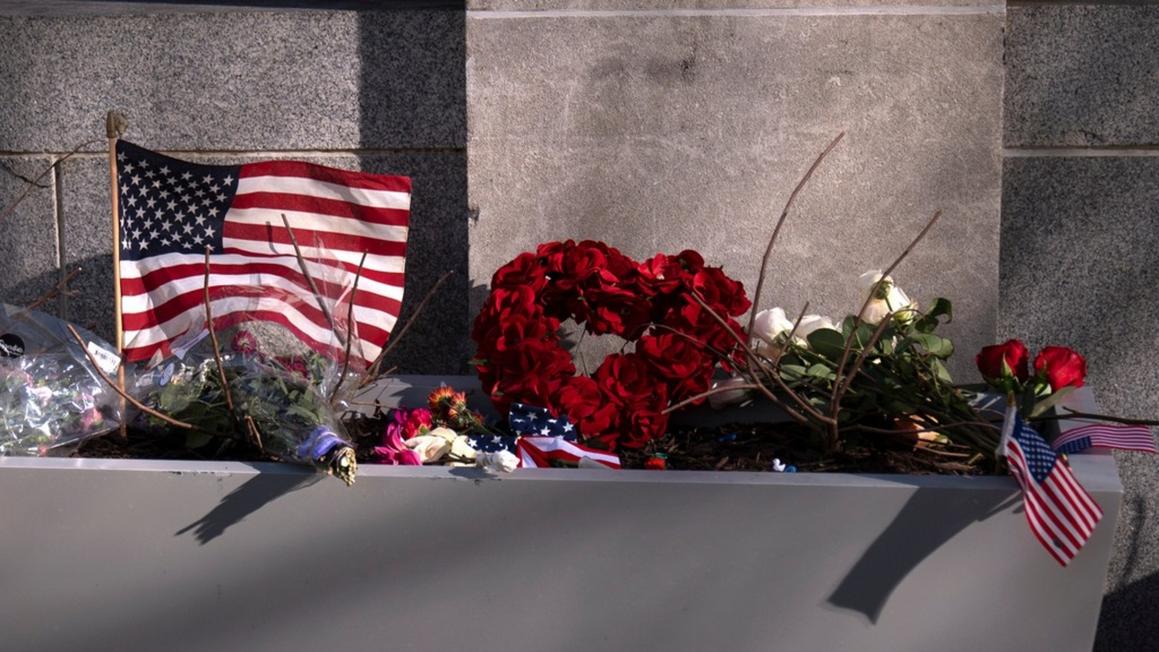 18223059 112825 kgo ap dc shooting memorial img