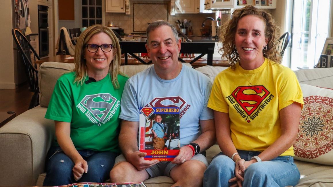 18226672 112425 wpvi JOHNSHAPIROSUPERHEROES thumbnail