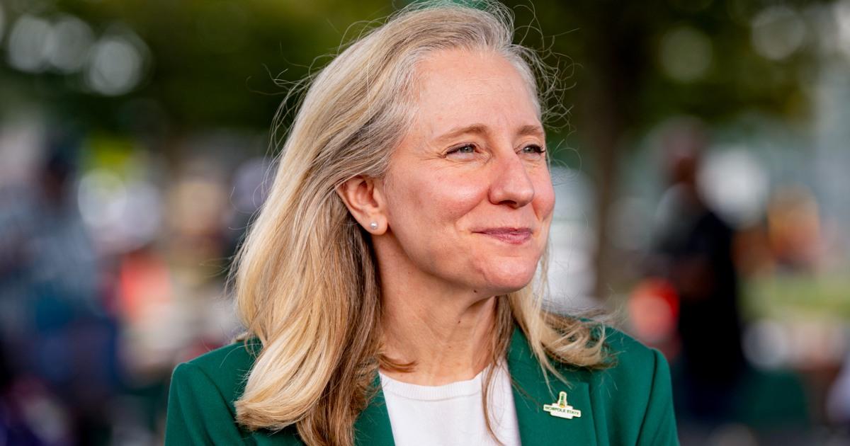 Dân biểu Đảng Dân chủ Abigail Spanberger Thắng Cuộc Bầu Cử Thống Đốc Virginia 1 251029 Abigail Spanberger ch 1208 eda7c1