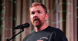 Graham Platner: Các tranh cãi đã ‘củng cố’ chiến dịch Thượng viện Maine của ông 8 Graham Platner: Các tranh cãi đã ‘củng cố’ chiến dịch Thượng viện Maine của ông