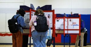 Cuộc thăm dò sau bầu cử của NBC News: Cử tri không hài lòng với Tổng Thống Trump tại New Jersey, Virginia và các cuộc đua quan trọng khác