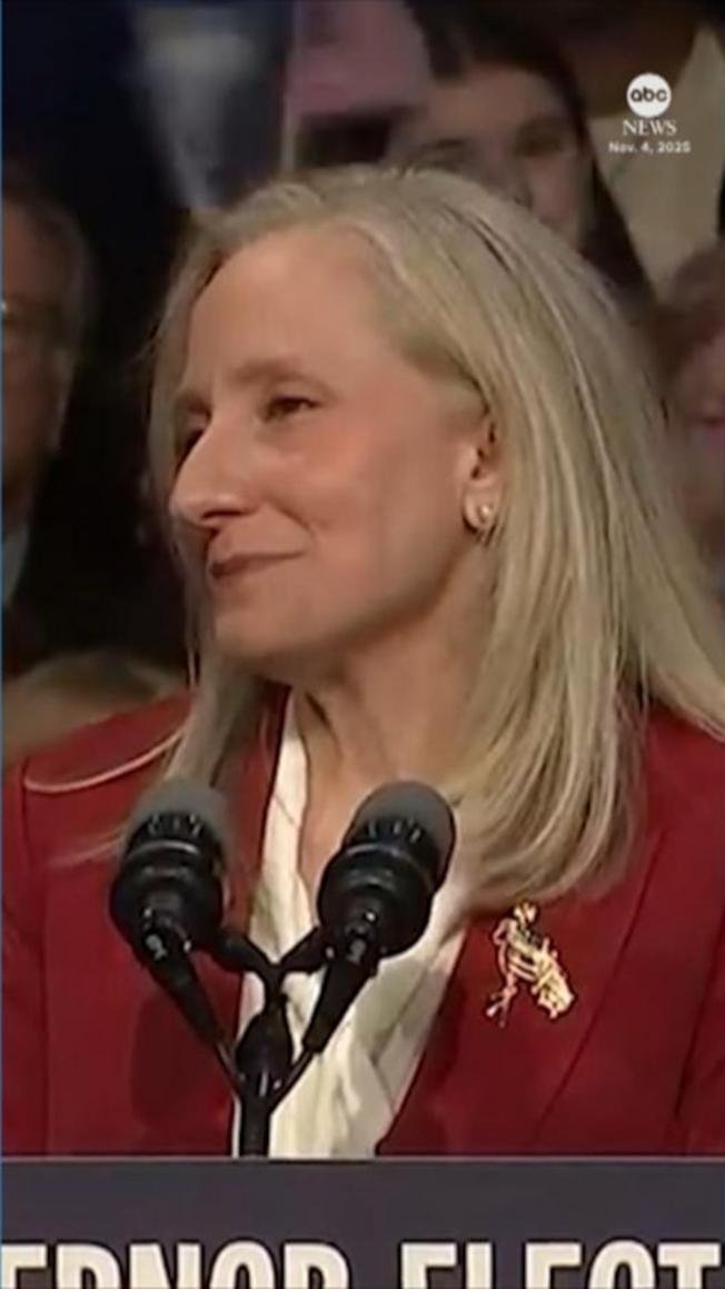 Abigail Spanberger Thắng Cử Thống Đốc Virginia, Trở Thành Nữ Thống Đốc Đầu Tiên Của Tiểu Bang 1