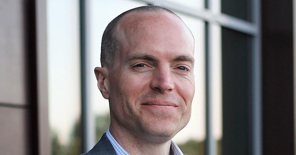 Giáo viên Mỹ và con trai bị ong đốt chết tại Lào 1 251105 dan owen rs 33ed5e