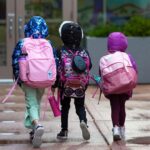 Cư dân Chicago tố cáo việc thực thi luật di trú khiến trẻ em bị hơi cay 30 Cư dân Chicago tố cáo việc thực thi luật di trú khiến trẻ em bị hơi cay