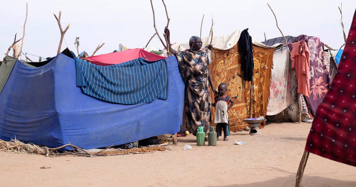 Dân Sudan Bò Gối Để Thoát Khỏi Quân RSF 1 251106 sudan 3 rs ce5b58