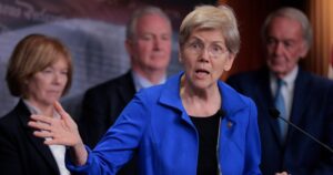 Dân Biểu Dân Chủ Điều Tra Tin Nhắn Chịu Trách Nhiệm Về Việc Đóng Cửa Chính Phủ 5 Dân Biểu Dân Chủ Điều Tra Tin Nhắn Chịu Trách Nhiệm Về Việc Đóng Cửa Chính Phủ