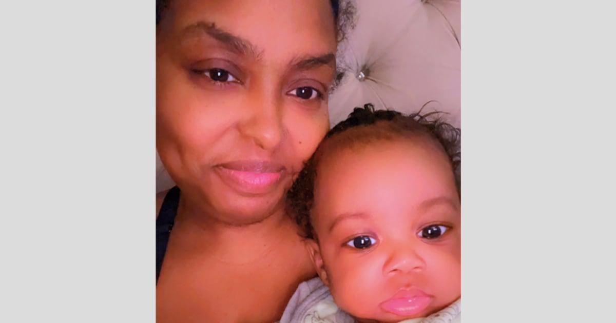 Aspirin Có Thể Ngăn Ngừa Biến Chứng Thai Kỳ Nghiêm Trọng — Nhưng Quá Ít Phụ Nữ Nhận Được 1 251110 Amanda Jones and baby gk 797abc