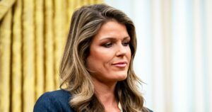 Tòa án xem xét thách thức việc bổ nhiệm công tố viên của Tổng Thống Donald Trump trong các vụ án Comey và James