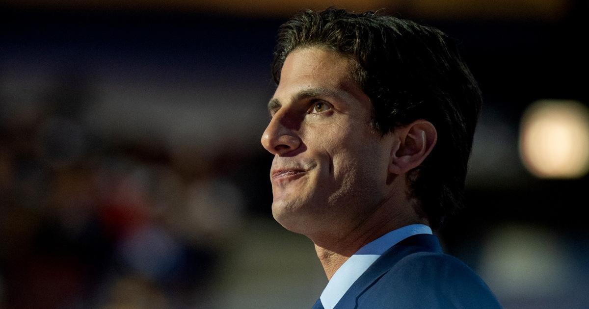 Cháu trai của JFK tuyên bố tranh cử Quốc Hội 1 251111 jack schlossberg lr 7a144c