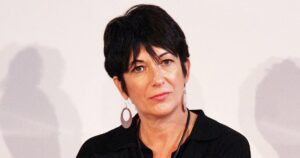 Nhân viên tố cáo Ghislaine Maxwell được đối xử 'đặc biệt' trong tù 17 Nhân viên tố cáo Ghislaine Maxwell được đối xử ‘đặc biệt’ trong tù