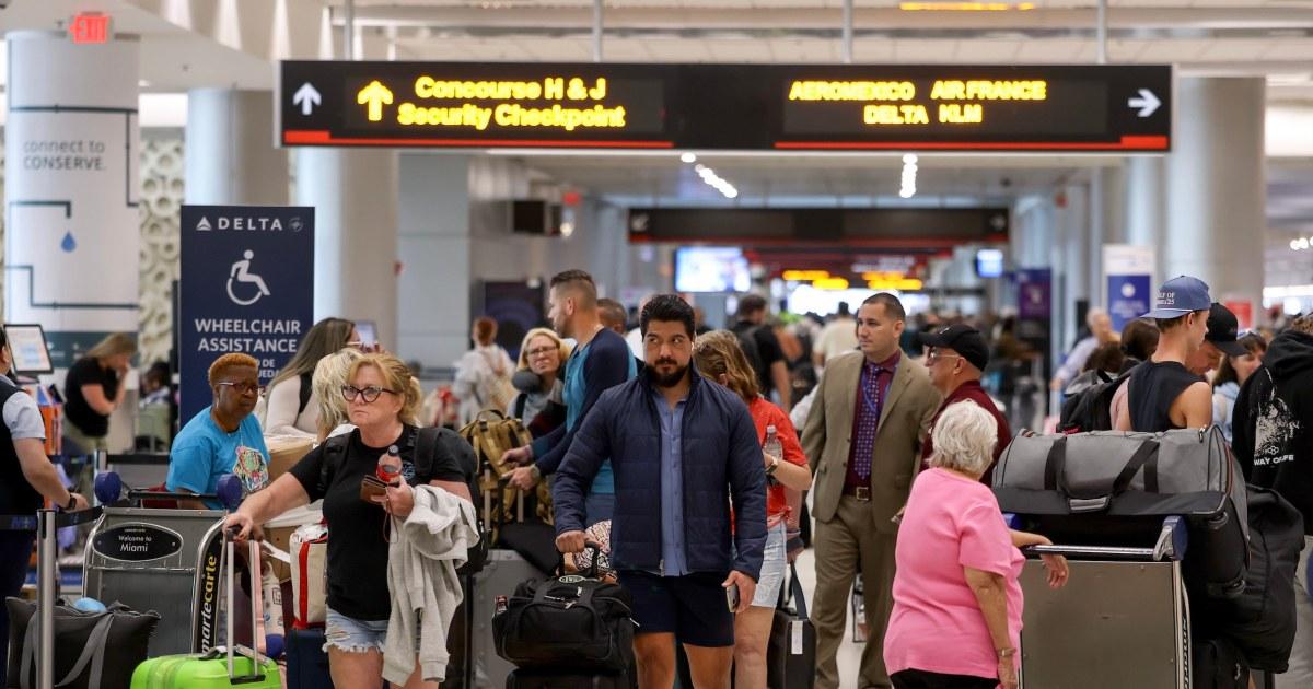 Cơ quan Hàng không Liên bang Hoa Kỳ sẽ gỡ bỏ hạn chế bay khẩn cấp vào Thứ Hai 1 251116 airport miami cc 0800p b3e49a